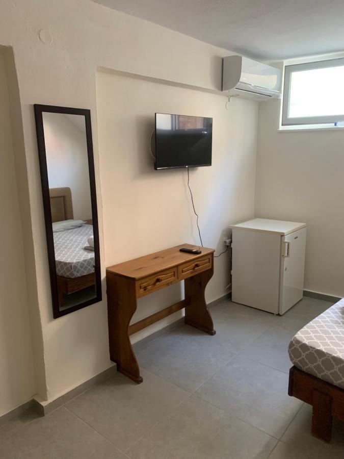 Centrally Located Private Rooms Heraklion  Ngoại thất bức ảnh