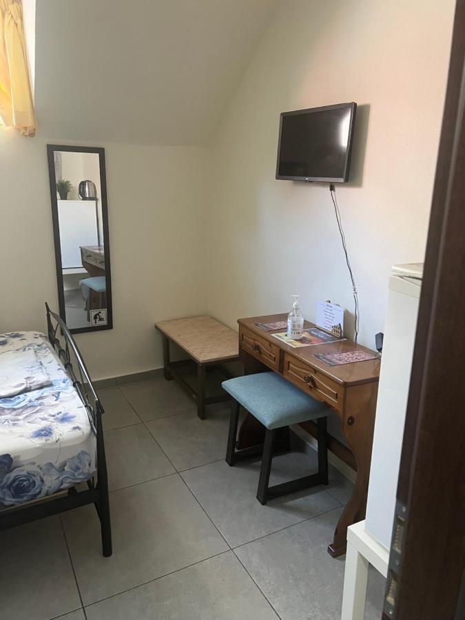 Centrally Located Private Rooms Heraklion  Ngoại thất bức ảnh