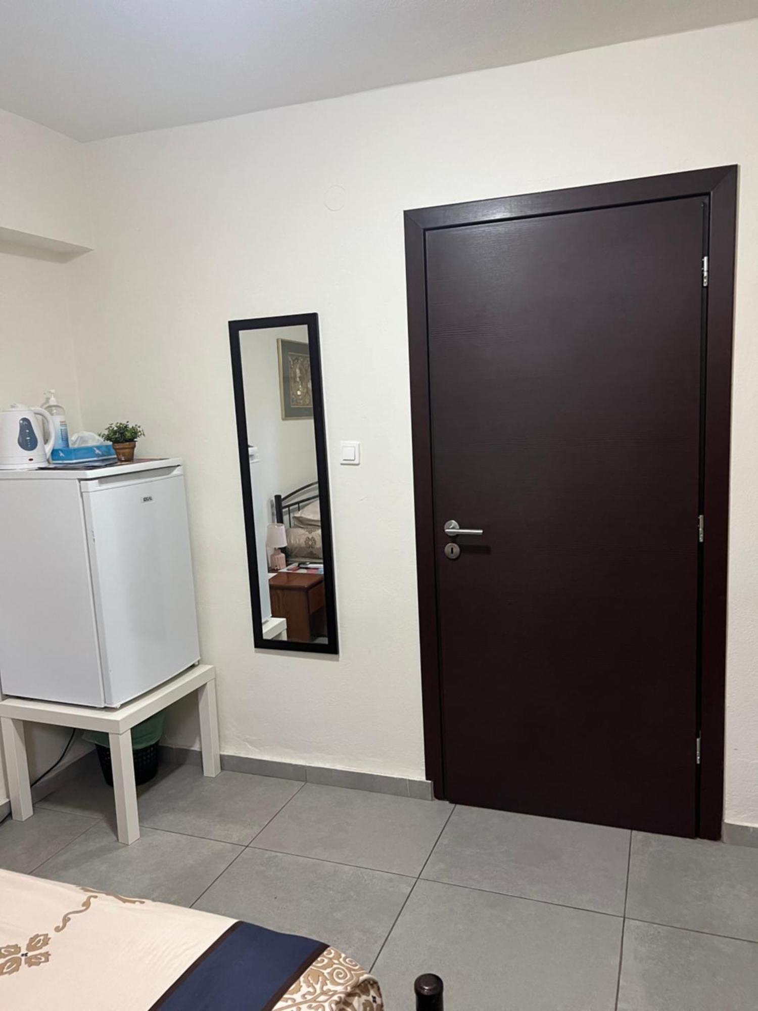 Centrally Located Private Rooms Heraklion  Ngoại thất bức ảnh