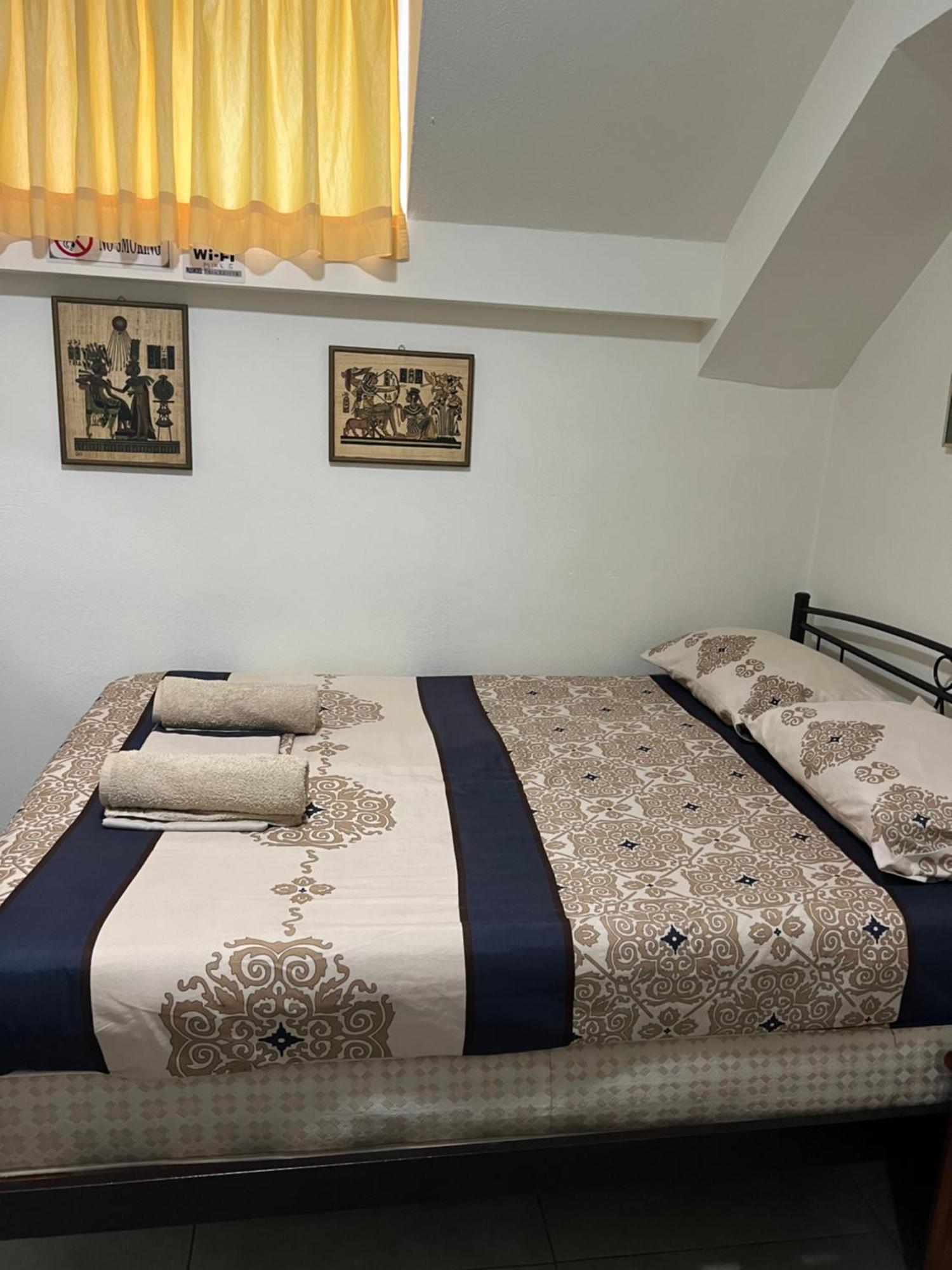 Centrally Located Private Rooms Heraklion  Ngoại thất bức ảnh